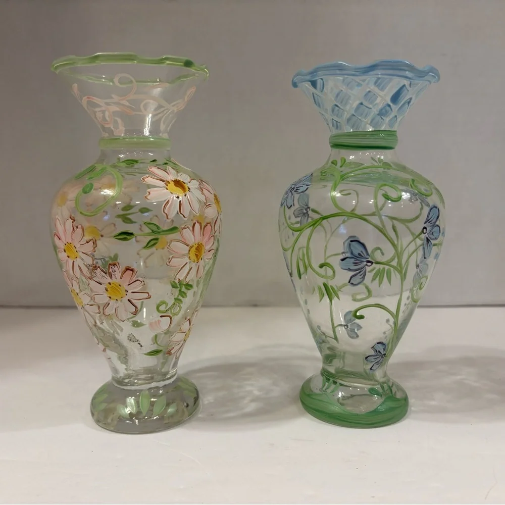 Vintage Tracy Porter boho hand painted floral design set of 2 glass bud vases